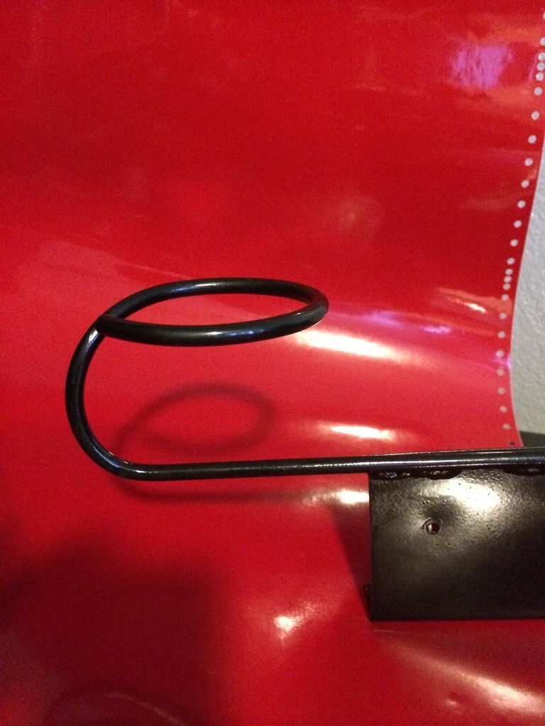 e28 wire cup holders