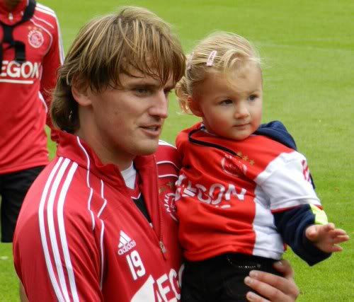 DmitryBulykin1111111Ajax1nl_500x427.jpg