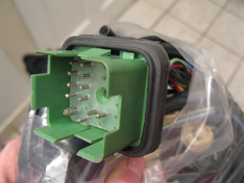 1969 Mustang FB Fuse Box Question - Vintage Mustang Forums 1969 ford mustang fuse box location 