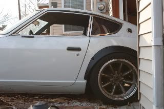 http://i258.photobucket.com/albums/hh271/datsun350z/Datsun/IMG_3372-1.jpg