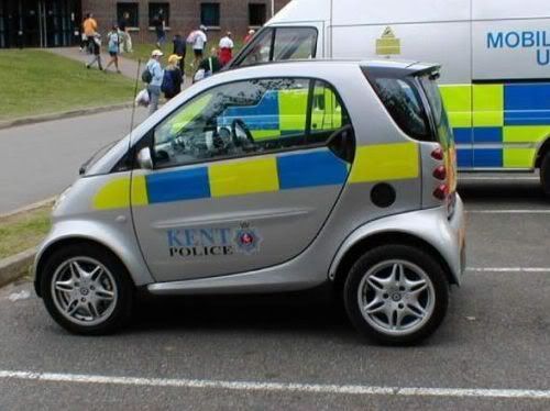 silly_uk_police_car_lol_kent_police.jpg