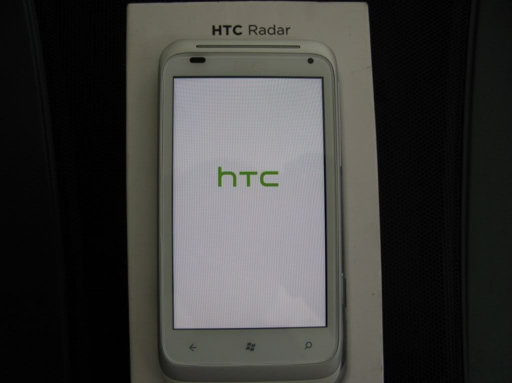 Đập hộp HTC RADAR cùng Phú Hòa Mobile ! - 9