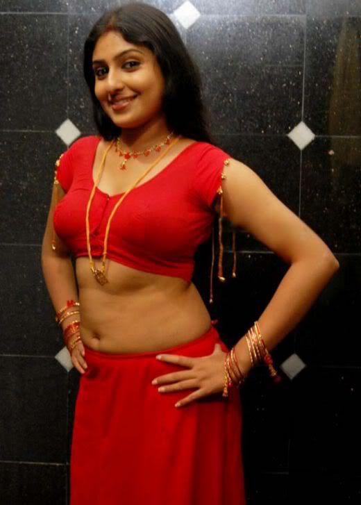Indian navel Saree