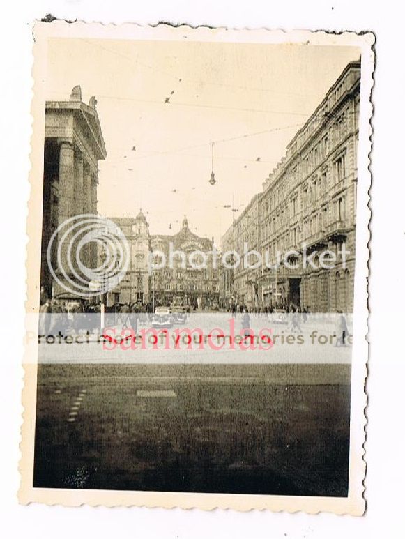 STUTTGART altes Foto um 1920 Strassenszene Innenstadt PKWs Passanten