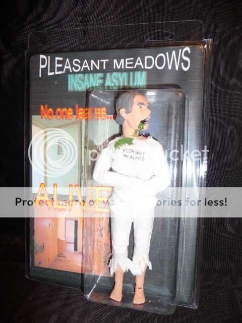   CUSTOM MADE 8 PLEASANT MEADOWS INSANE ASYLUM INSANE MAN FIGURE  